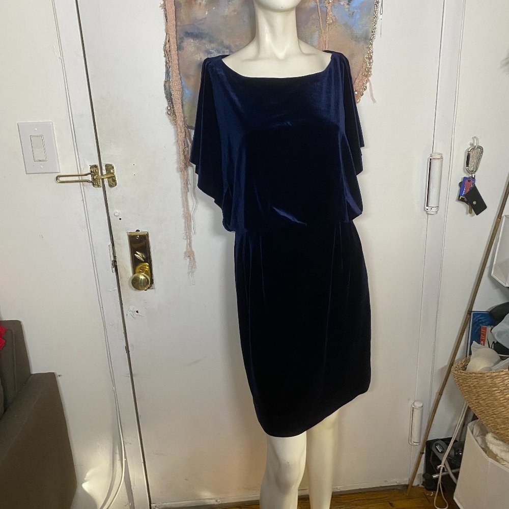 Navy Blue Vintage flutter sleeve velvet mini dress - Jessica Howard Size 10